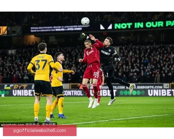 吉文贝克关键进球助力球队逆转维雷登取得胜利